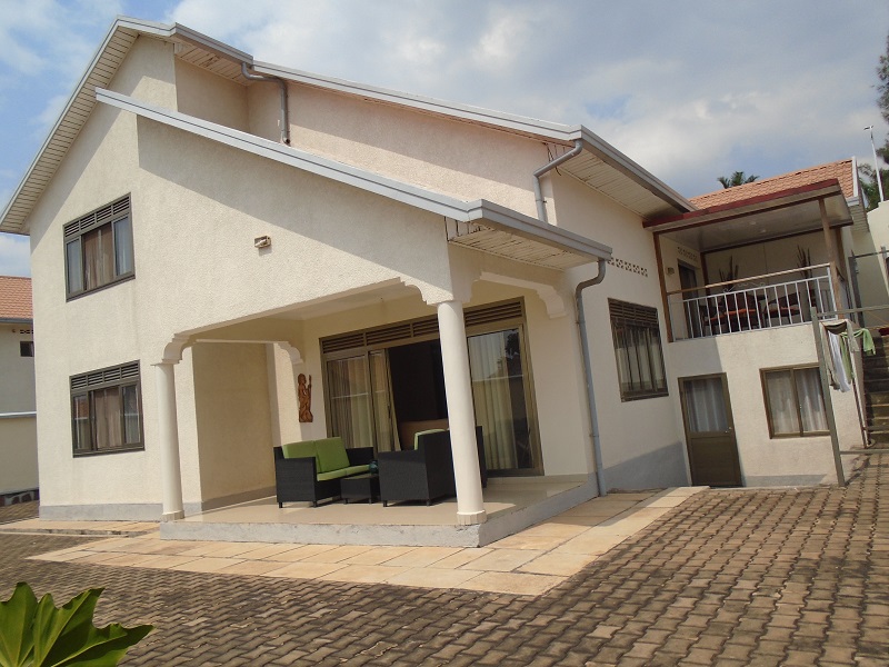 A 4 BEDROOM HOUSE FOR RENT AT GACURIRO
